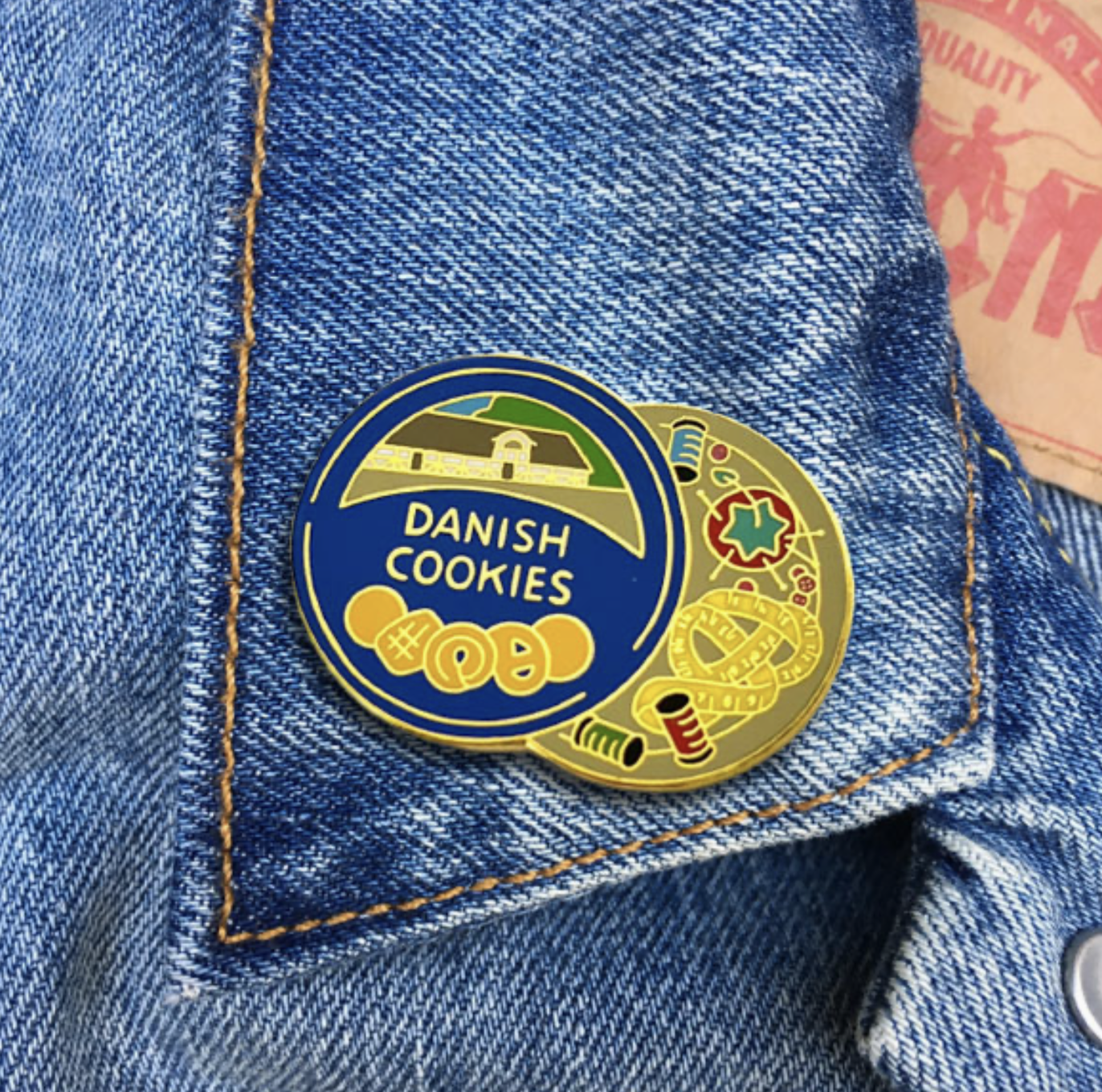 Cookie Tin Sewing Box Pin