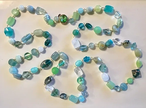 Stickler Aqua Necklace