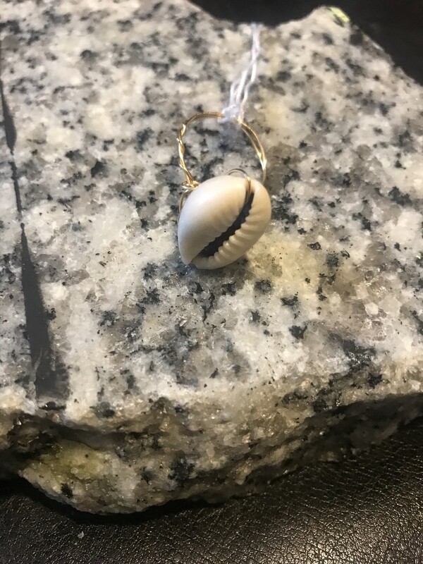 Cowire Shell Ring