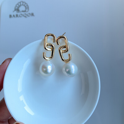 ‘Lady’ large baroque Pearl Earrings 13mm