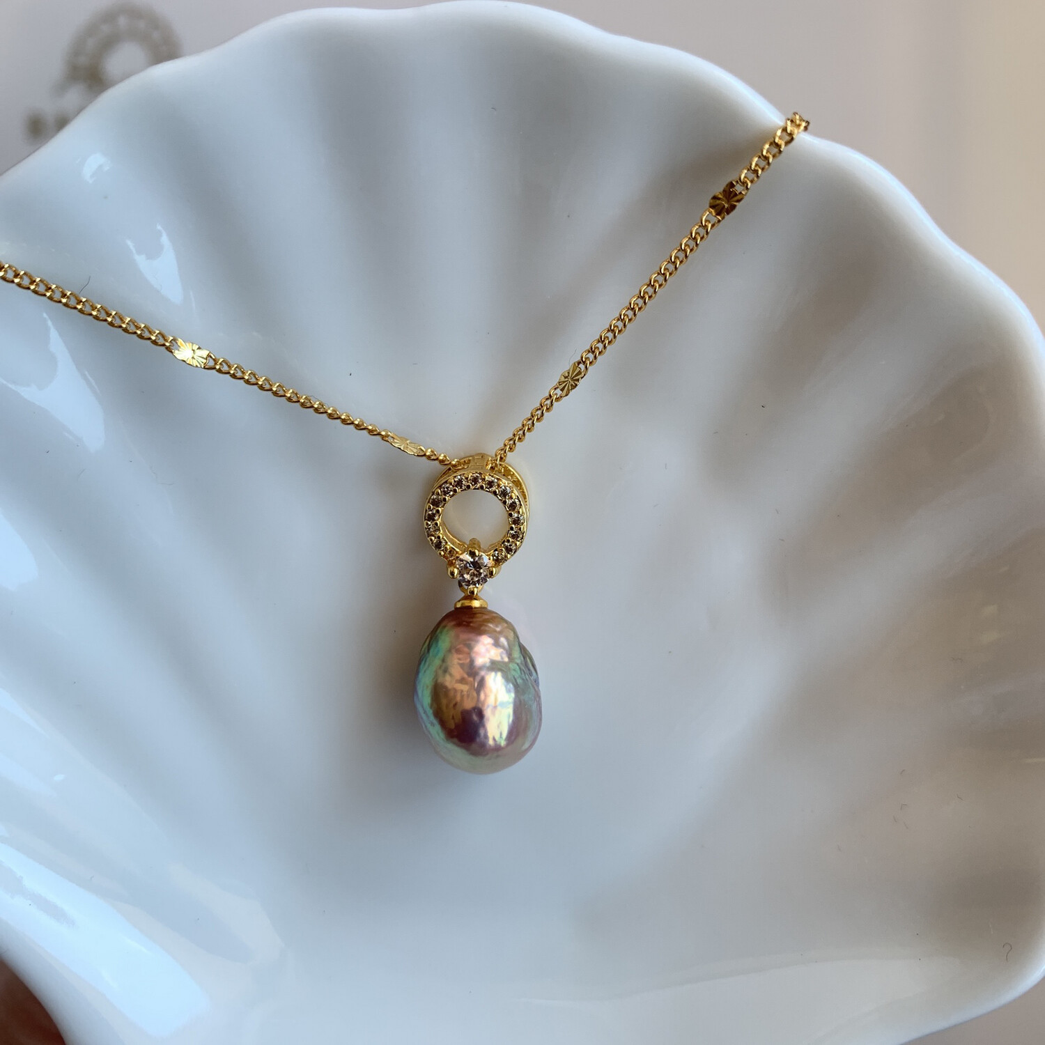 'Rising Sun' (Gradient21) baroque pearl necklace
13x10.5mm