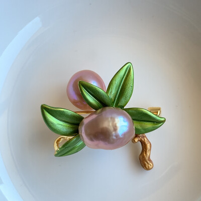 ‘Beauty In The Jungle’ Pink Baroque pearl Brooch