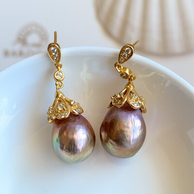 ‘Victorian Royalty’ freshwater baroque pearl 15x11.5mm