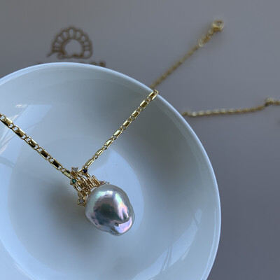 ‘Snow White’s Castle’ Baroque pearl necklace 14x12.5mm