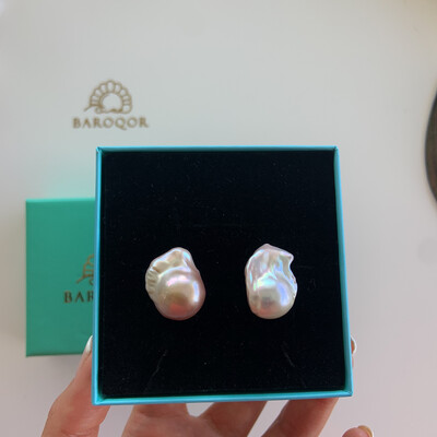 ‘Lilac Sisters’ Medium Baroque pearl earrings 19x15mm