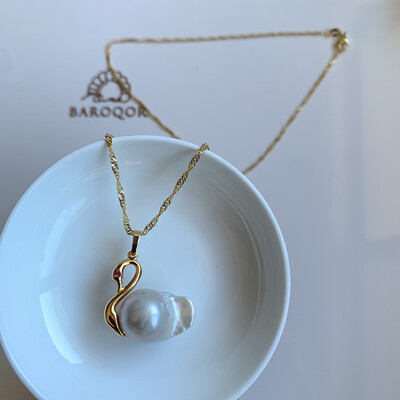 ‘White Swan’ Baroque pearl Necklace 19x14mm