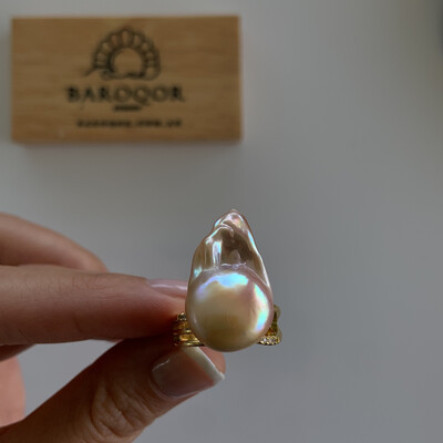 ‘Purpose’ Medium Baroque pearl Gold Ring 24x14.5mm