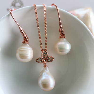‘Sprout’ Baroque pearl Set Rosegold 12.5-15mmx 11-12mm