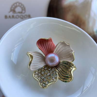 ‘Peace Flower’ Pink Baroque pearl Brooch/ Pendant 9.5mm