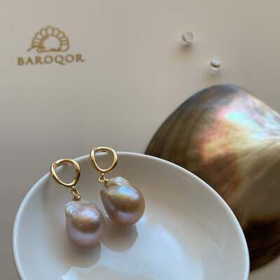 ‘Chubby’ Pearl Earrings
