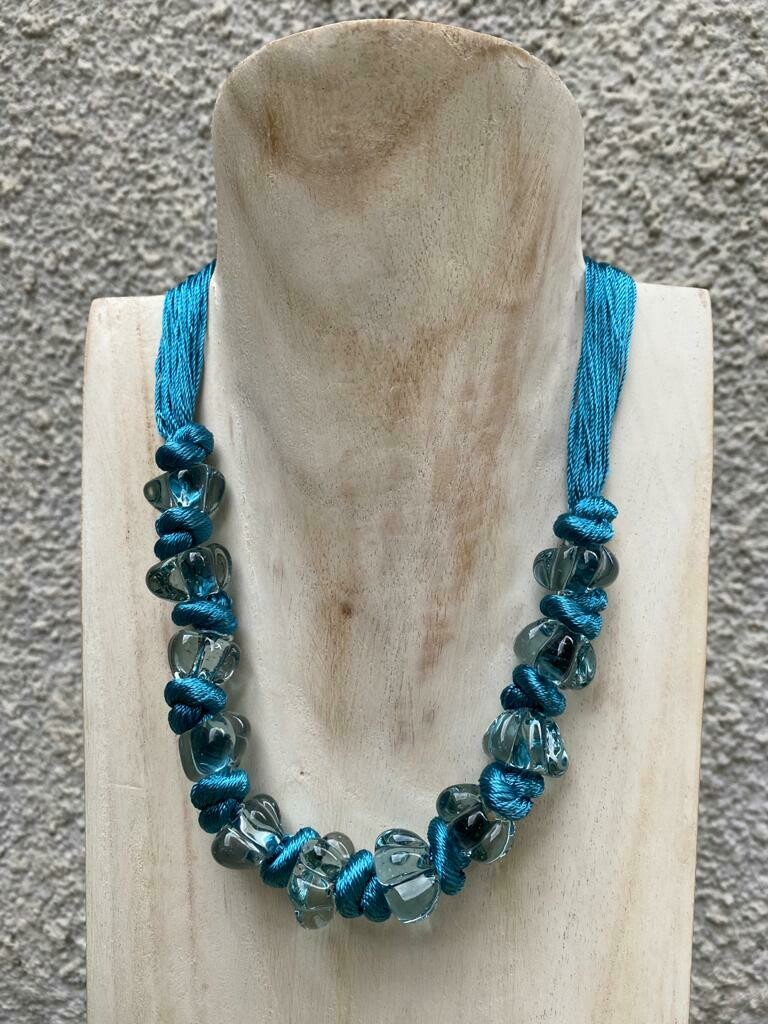 GIROCOLLO ROSELLINE DI DAMASCO, COLORE: AZZURRO