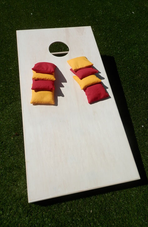 Half Basic Garden Cornhole Set