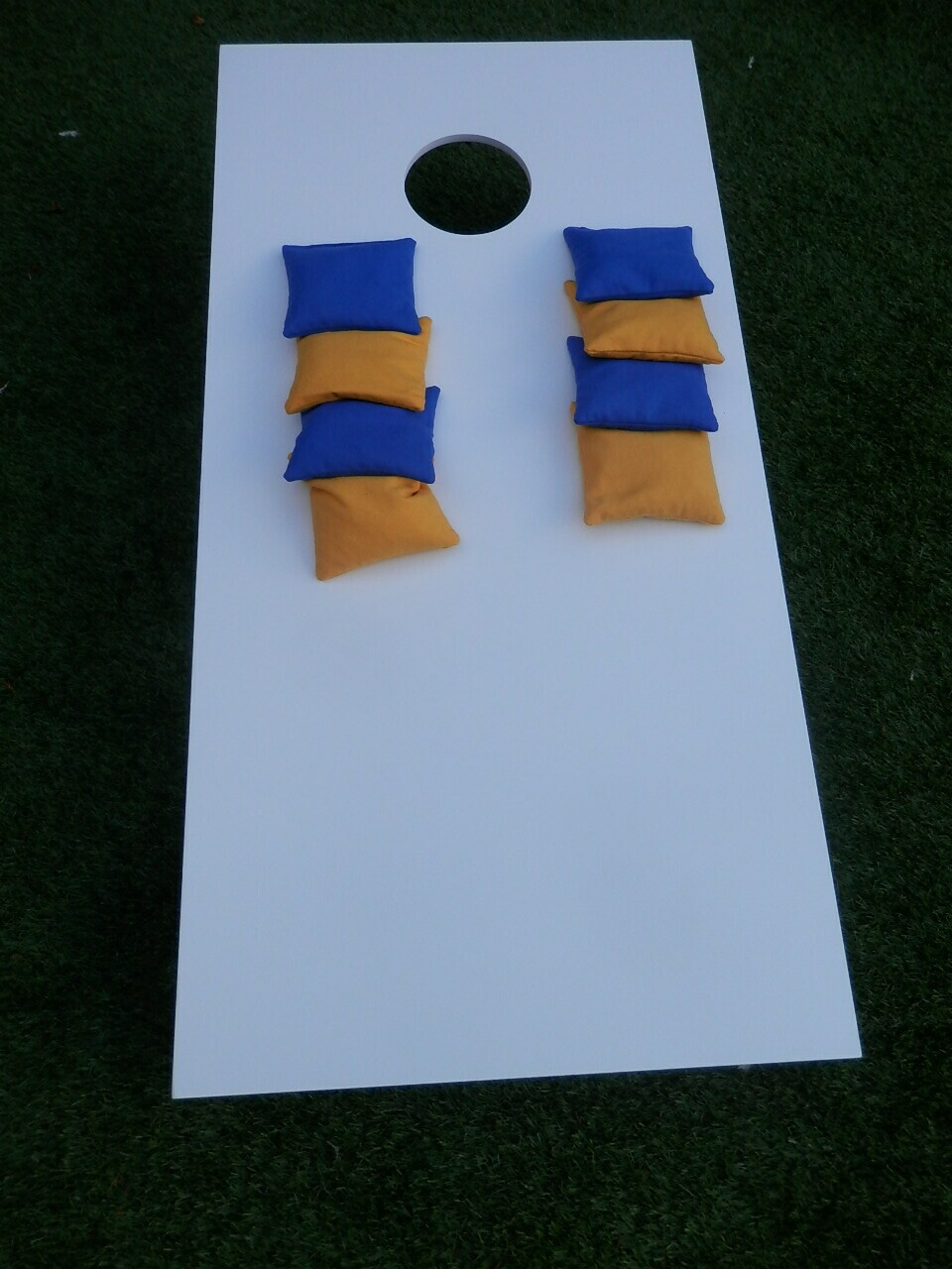 Half Garden Cornhole Set