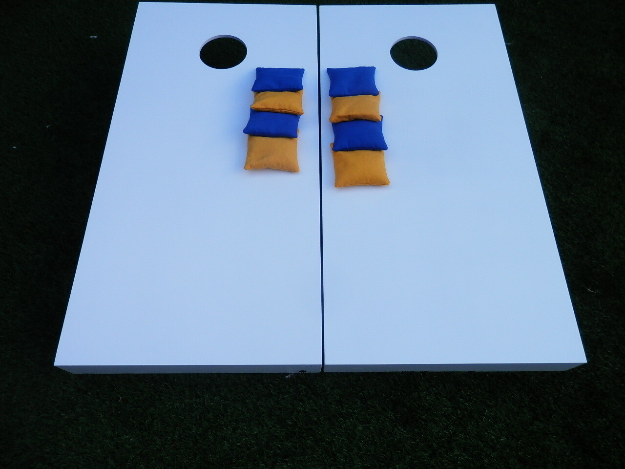 Full Garden Board Cornhole Set Full Garden Board Cornhole Set