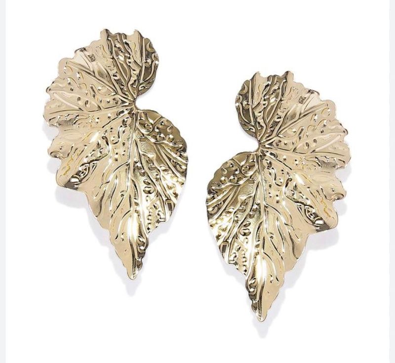 Gouden blad oorbel