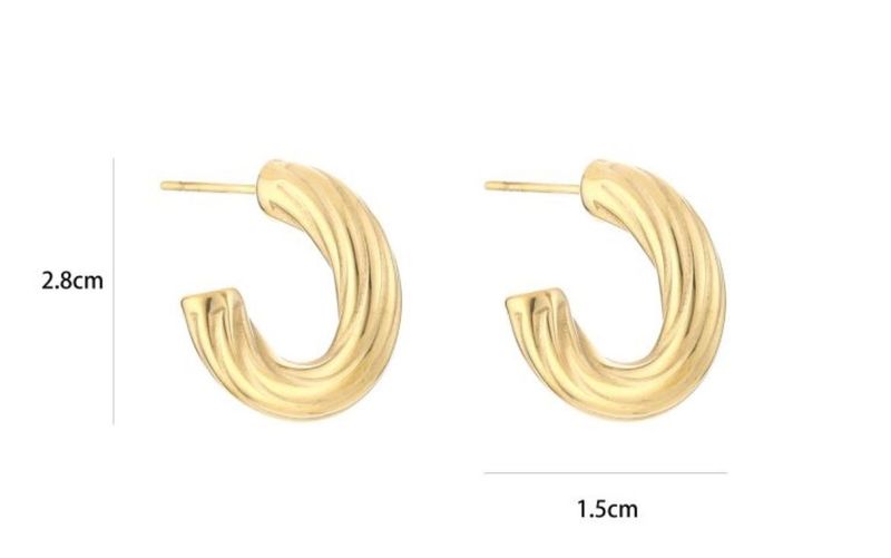 Kleine gouden lichte creool