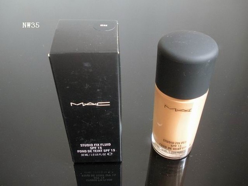 M A C Studio Fix Fluid SPF 15 NW35