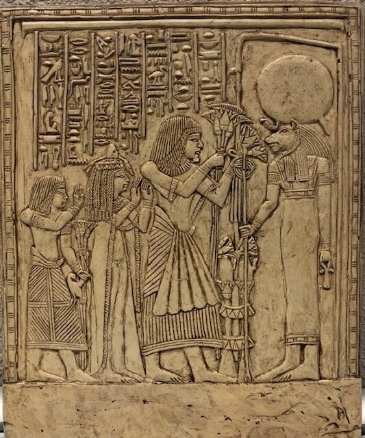 REPRESENTACIÓN DE OFRENDA A SEKHMET