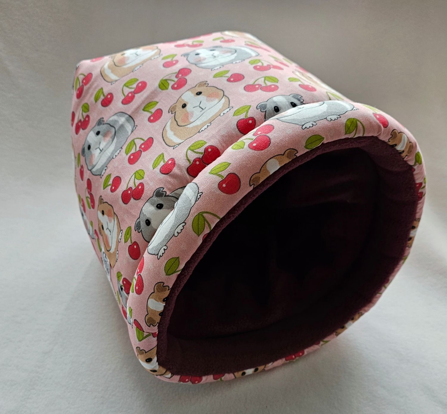 Kuschelsack Meerschweinchen Kirschen