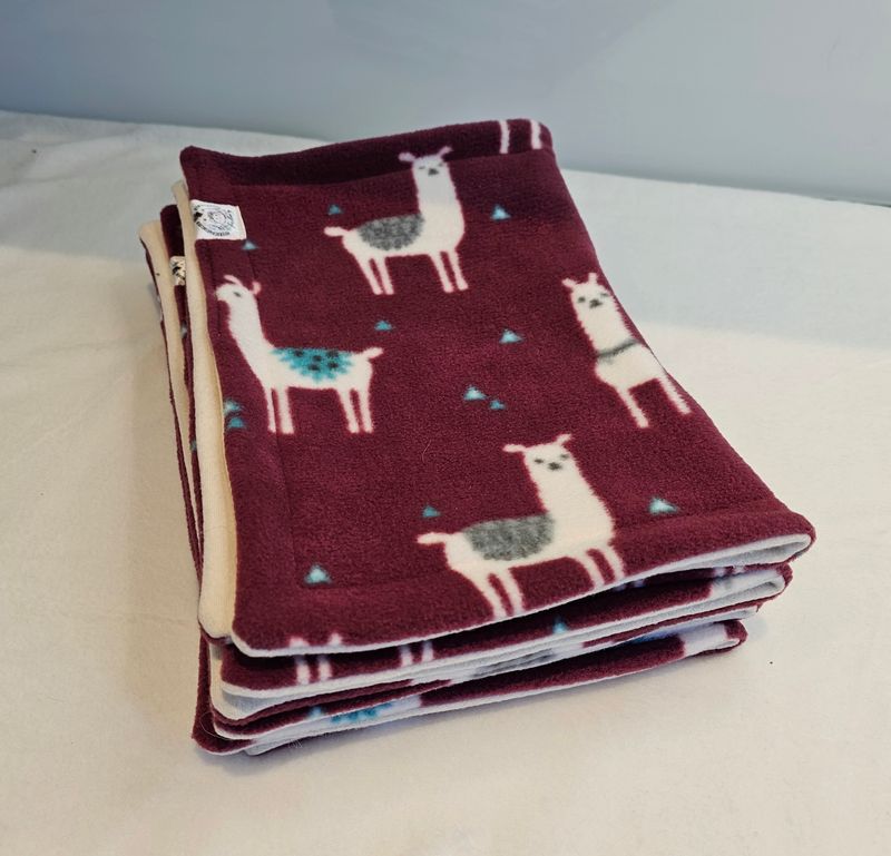 Pipipad Alpaka bordeaux 30x40