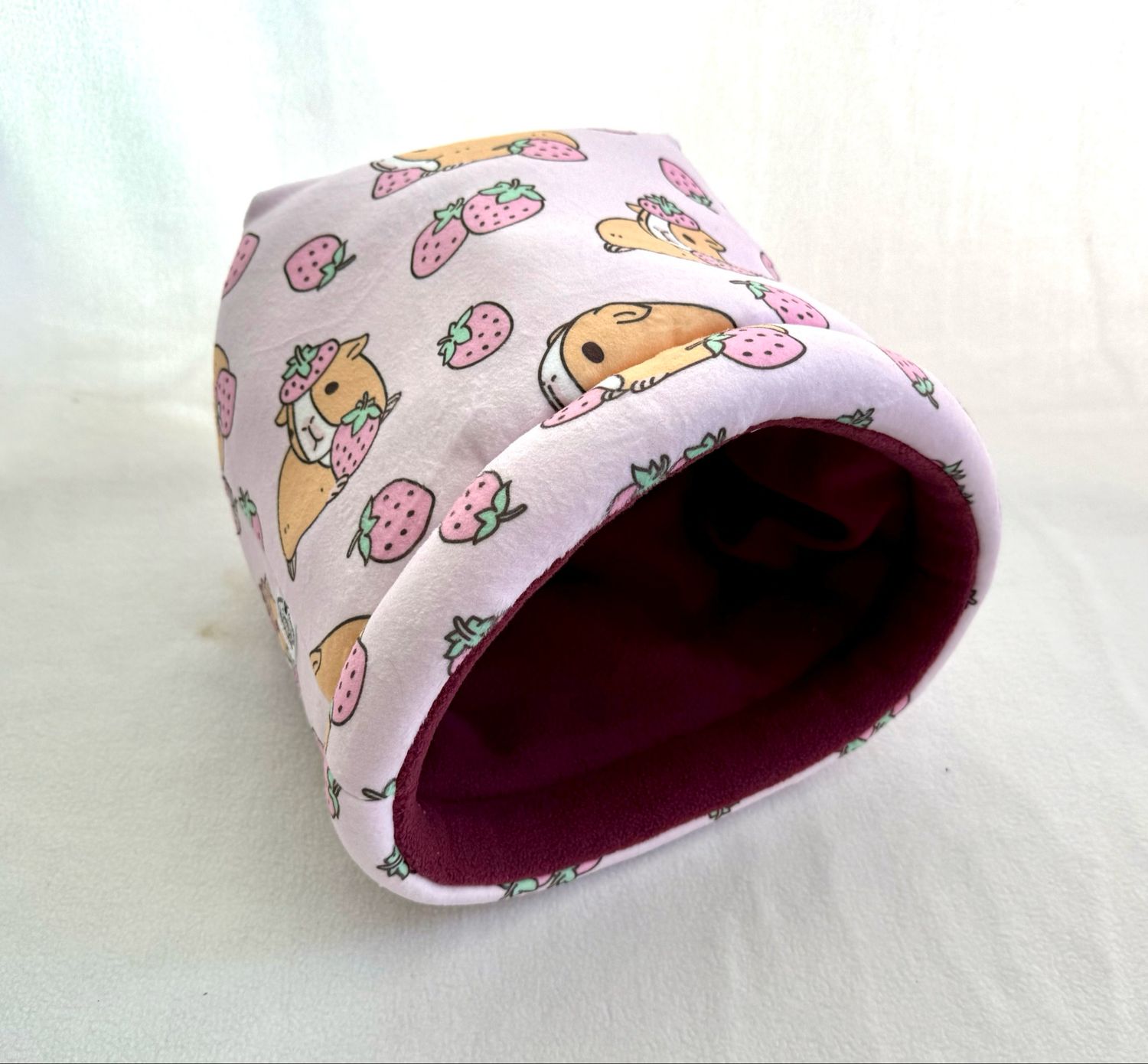 Kuschelsack Meerschweinchen Erdbeere
