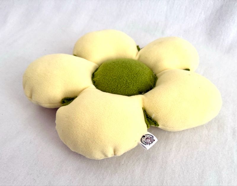 Blumenkissen Pastell gelb