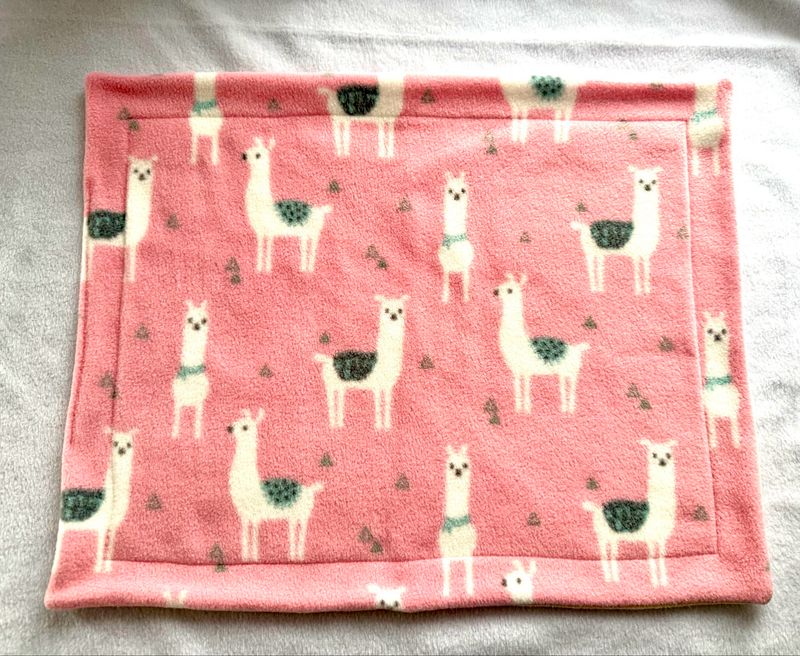 Pipipad Alpaka rosa 40x50