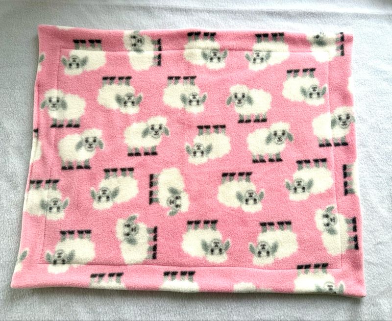 Pipipad Schafe rosa 40x50