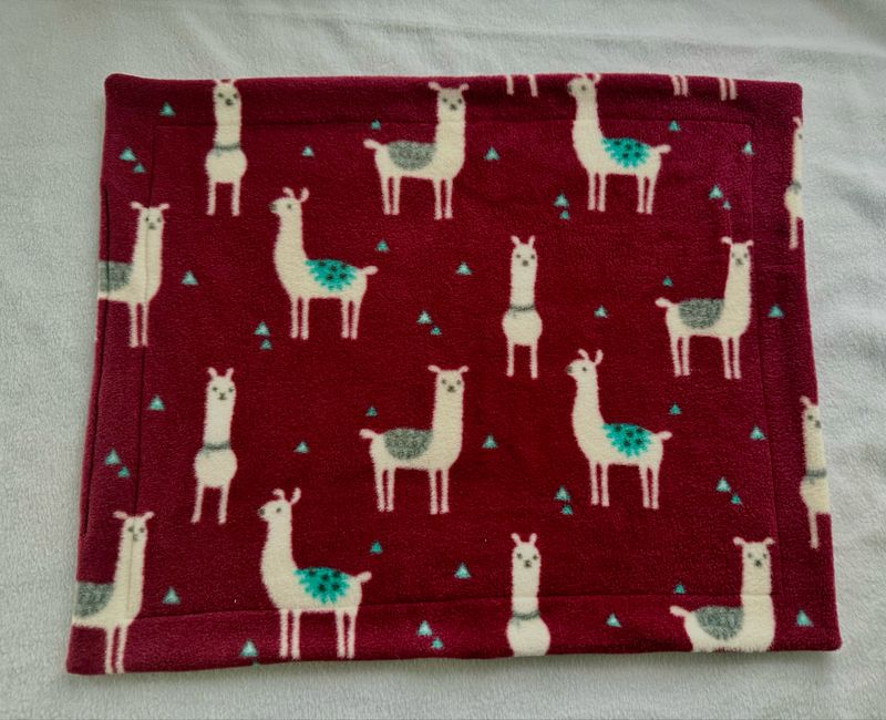 Pipipad Alpaka bordeaux 40x50