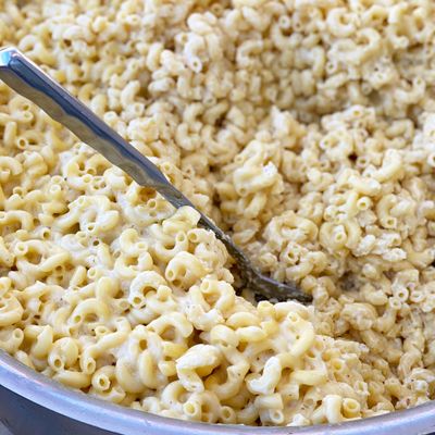 Macaroni and Cheese Bowl with Protein
