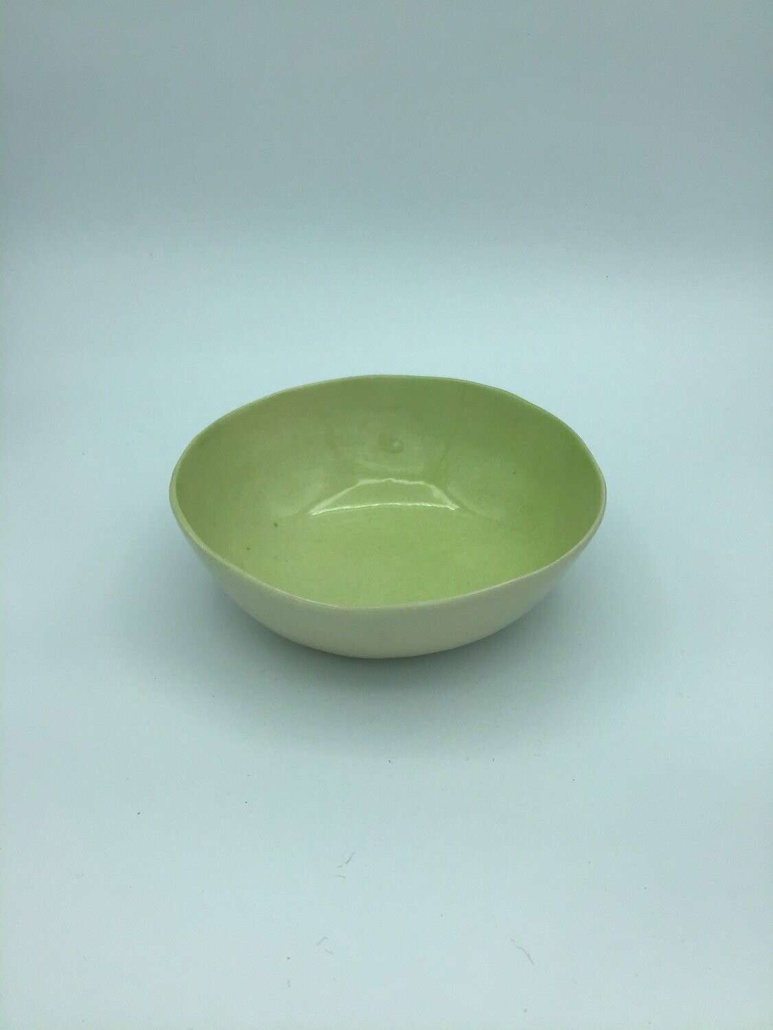 Ensaladera Pequeña Verde claro 18 cm x 6.5 cm.