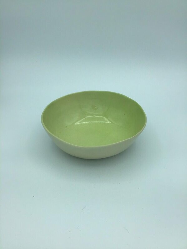 Ensaladera Pequeña Verde claro 18 cm x 6.5 cm.