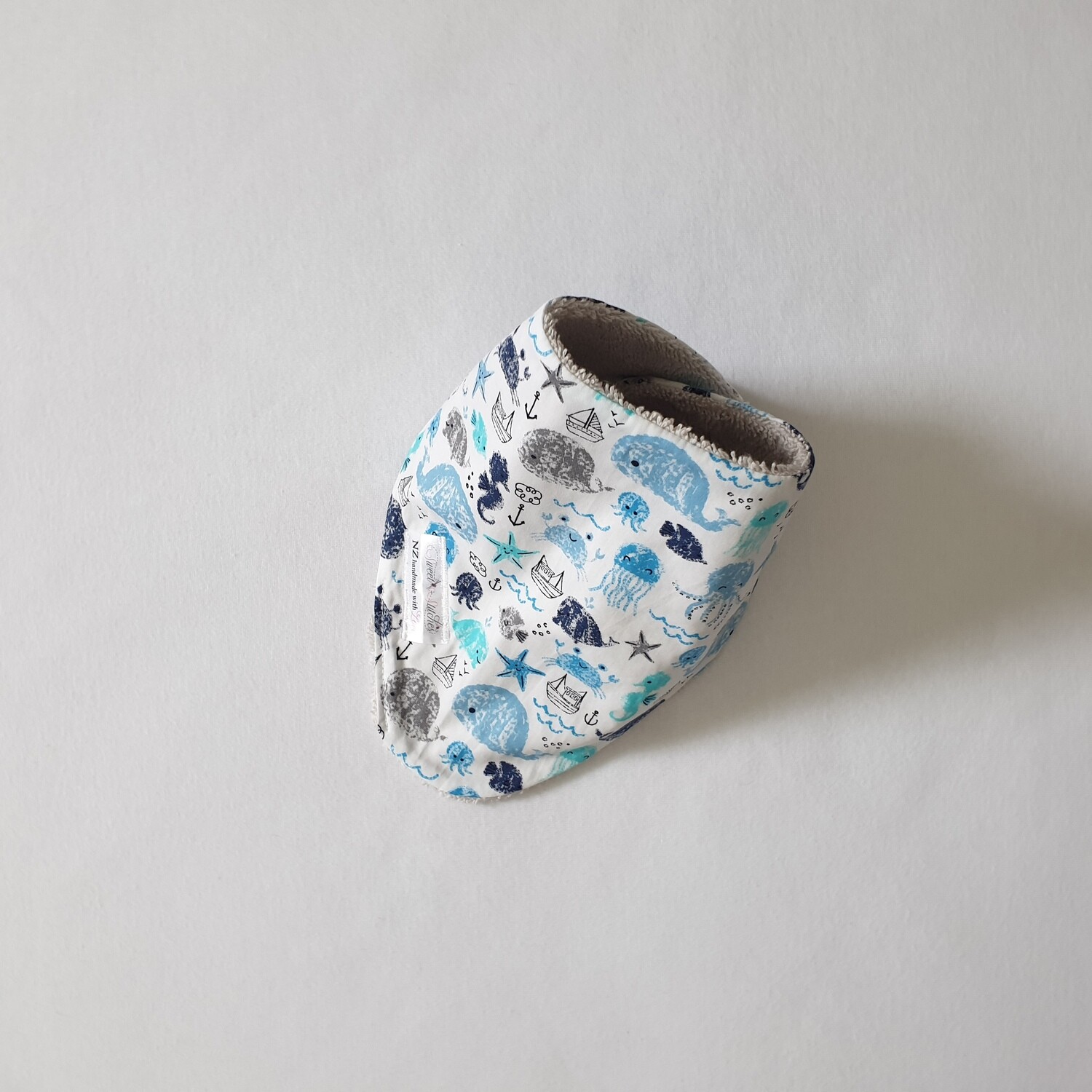 Dribble Bib "Ocean Grey"