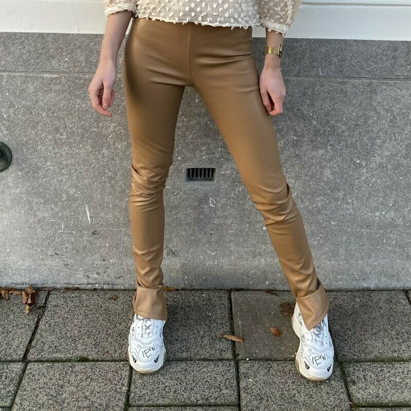 Tiki Split Legging Camel