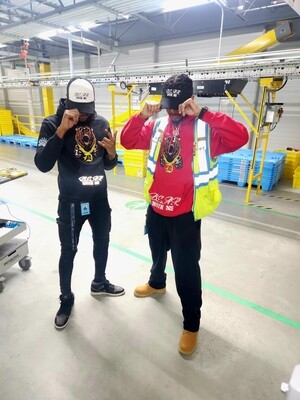 B.E.A.R WITH ME APPLIQUE HOODIES