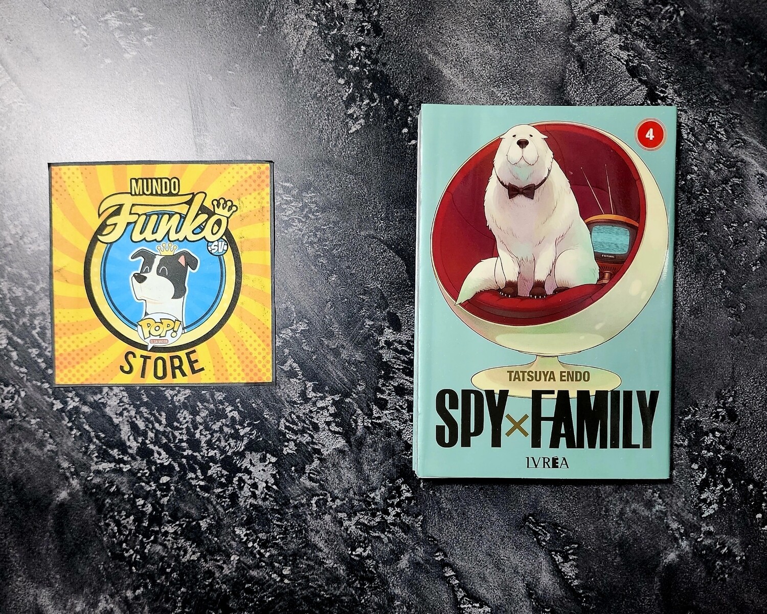 Manga Spy x Family 04