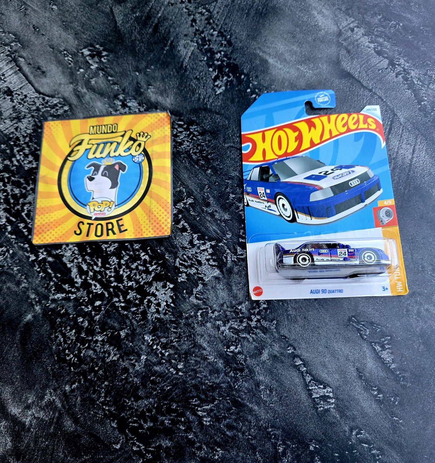 Carro Hot Wheels Audi 90 Quattro