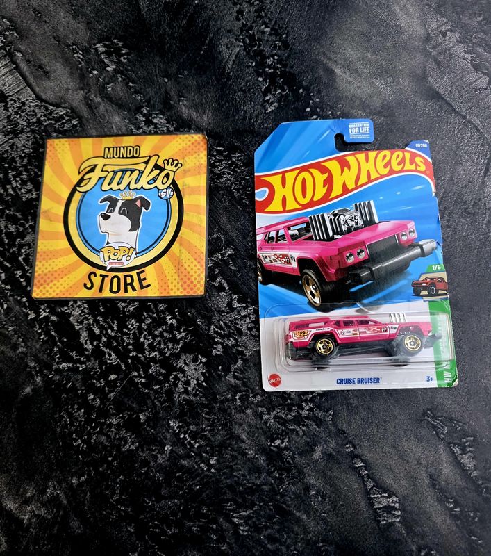 Carro Hot Wheels Cruise Bruiser