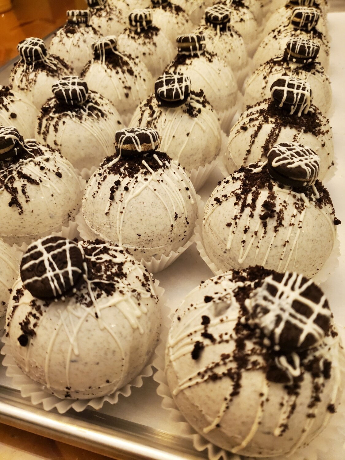 Cookies and Cream Dessert Hot Cocoa Bombs