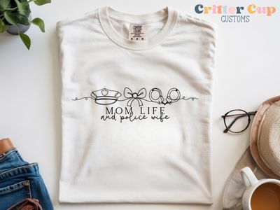 Minimalist Police Mom Life &amp; Wife T-shirt