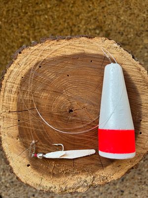 G1. CORK RIG WITH &quot;SANDY SANDWICH&quot; STREAMER