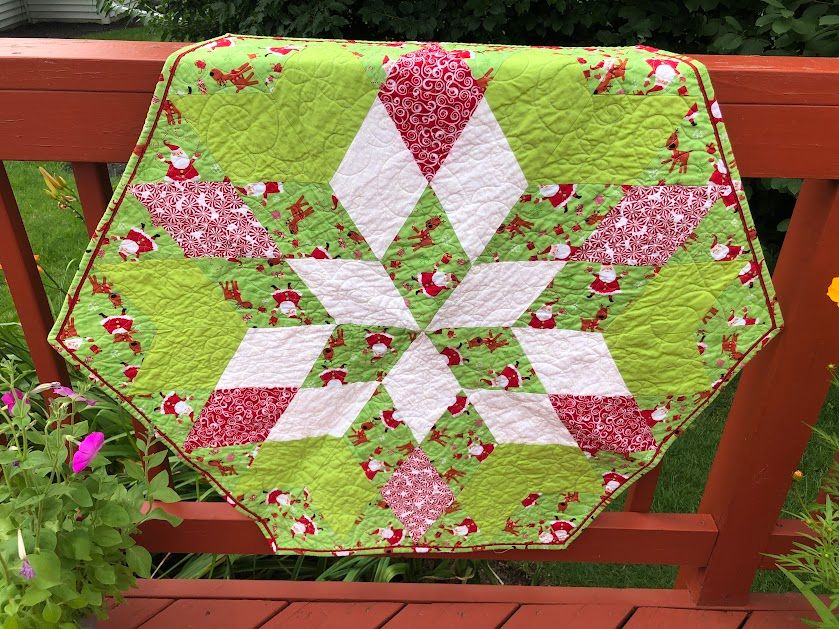 Diamonds for Christmas Table Topper