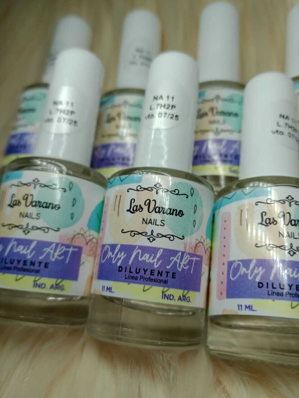 Pincel Liner Las Varano con Limpia Pincel