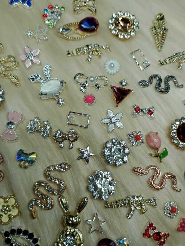 Apliques para uñas (x unidad)