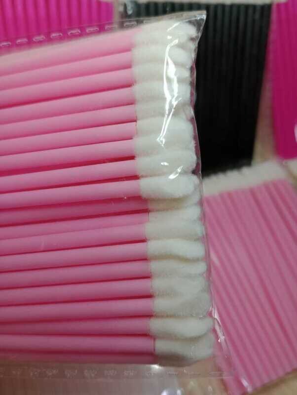 Aplicadores para labios x 50u