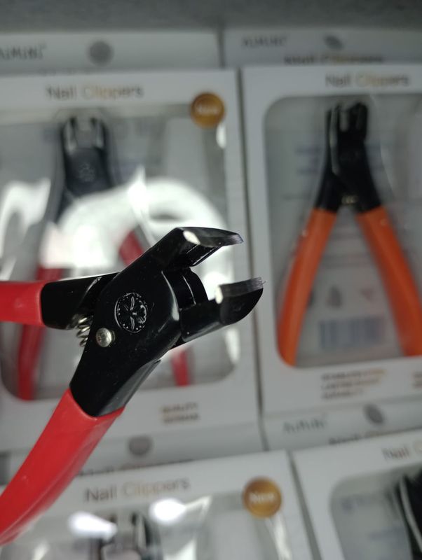 Corta de Uñas Nail Clippers de Aimini