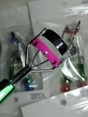 Arqueador de pestañas  + Cepillito Separador
