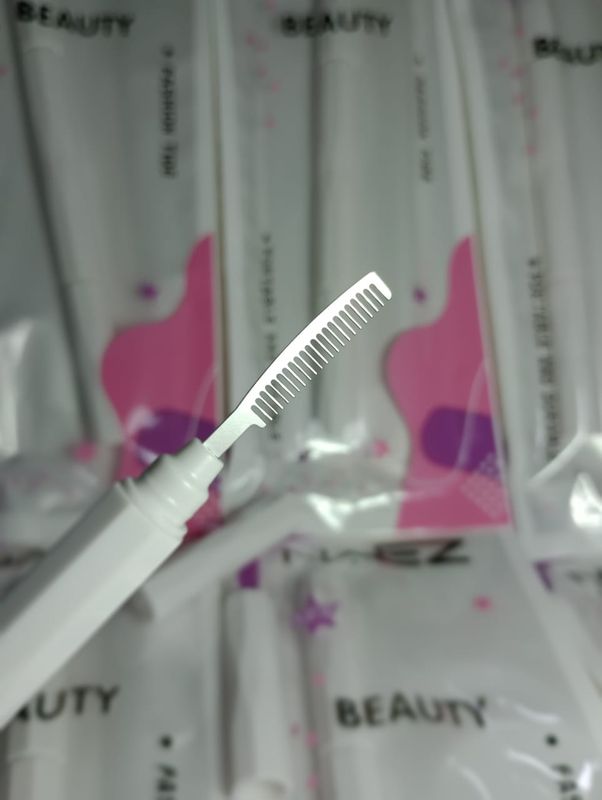 Peine Doble para pestañas y cejas