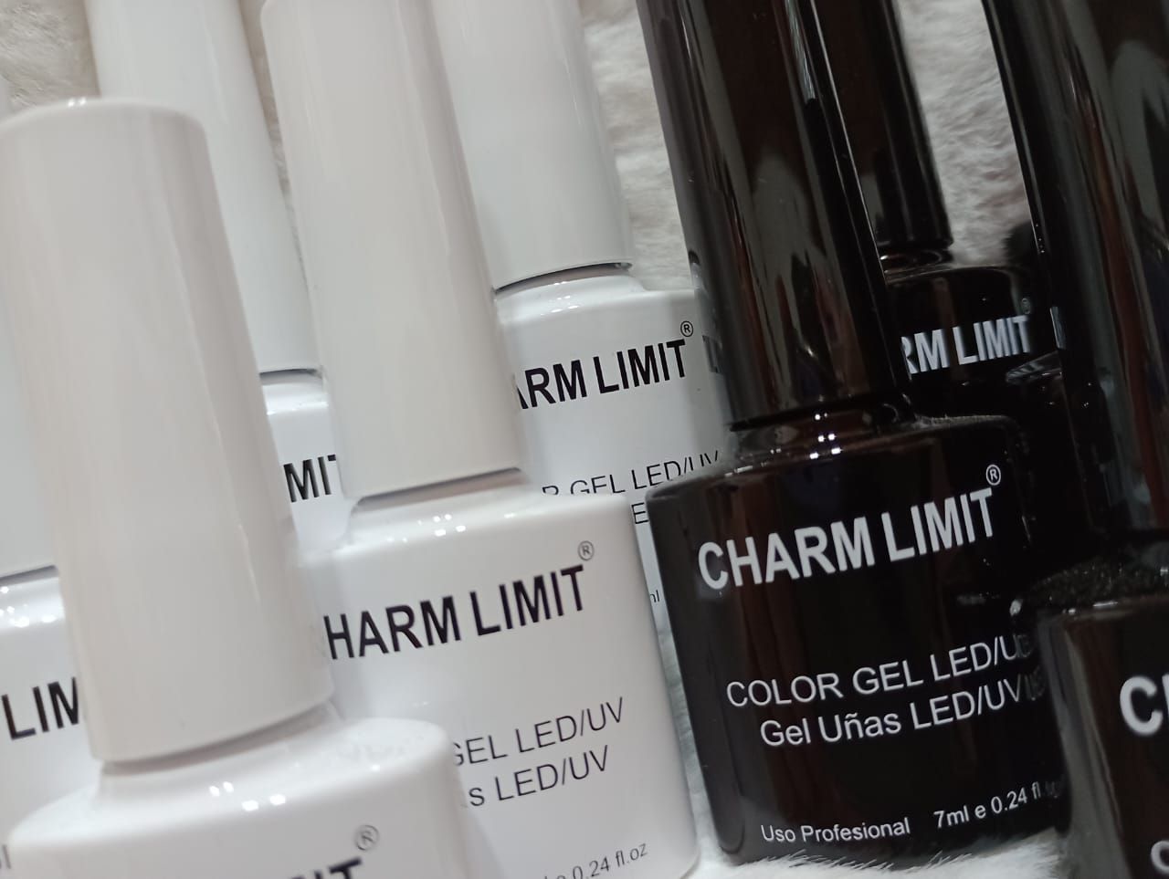 Esmaltes Charm Limit Aprobados (Blanco y Negro)