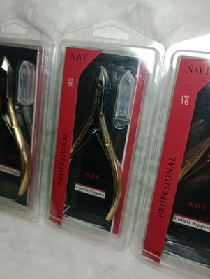 Corta cutículas Navi